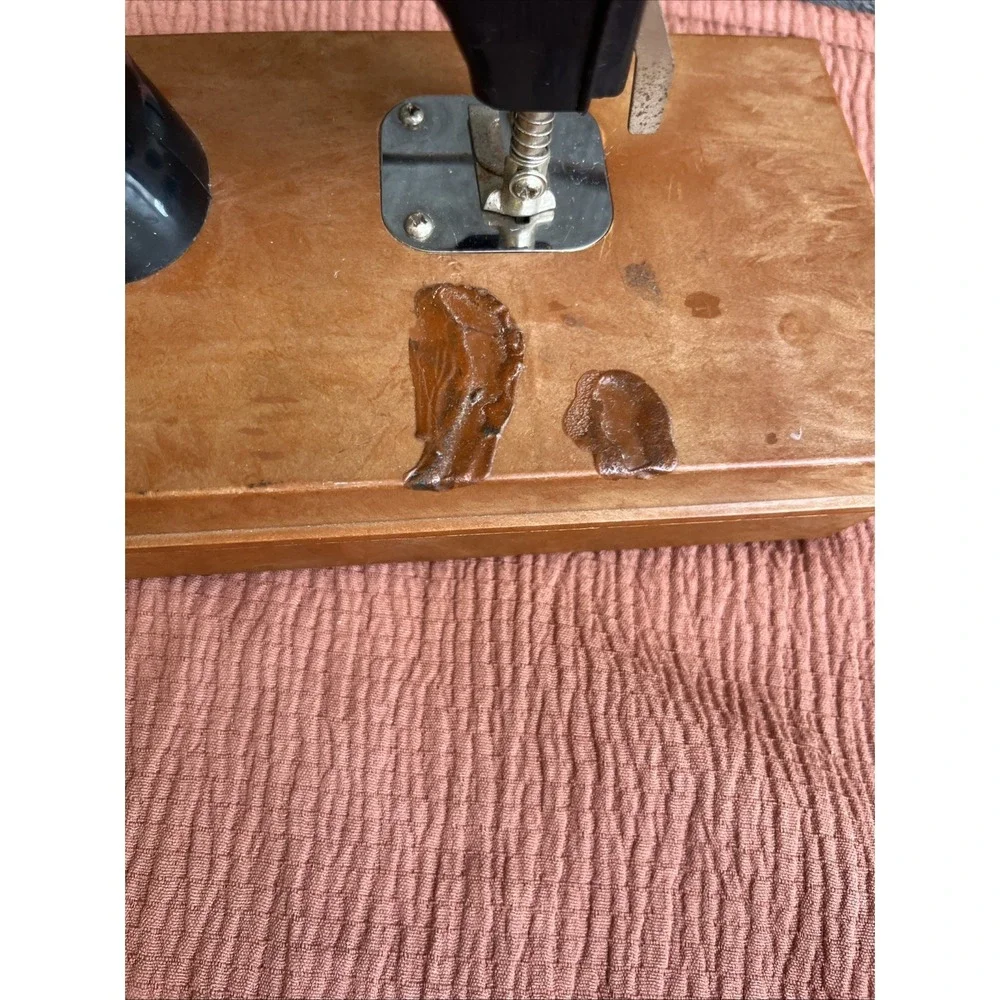 Toy Sewing Machine Holly Hobbie Vintage 1975 by Durham For Display Not Working - Picture 7 of 10